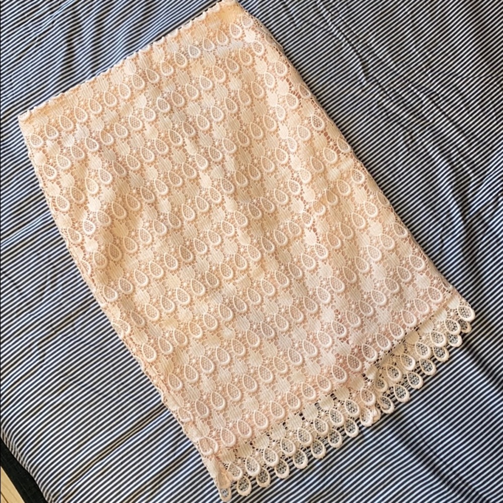 Ann Taylor Light-peach pencil skirt